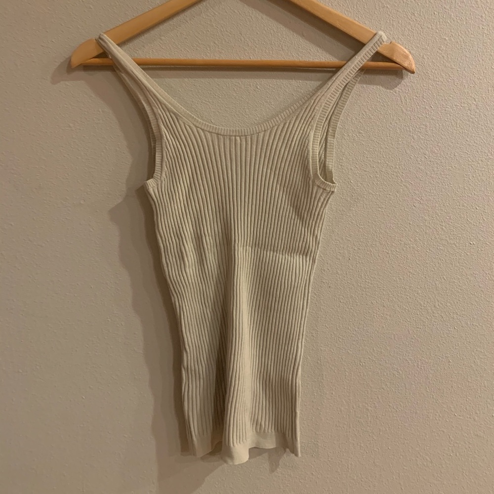 Vince Tank - Picture 2 of 2